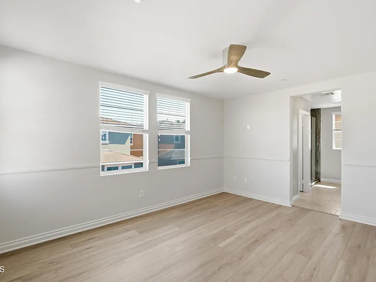 3146 N Ventura Rd — Photo 25