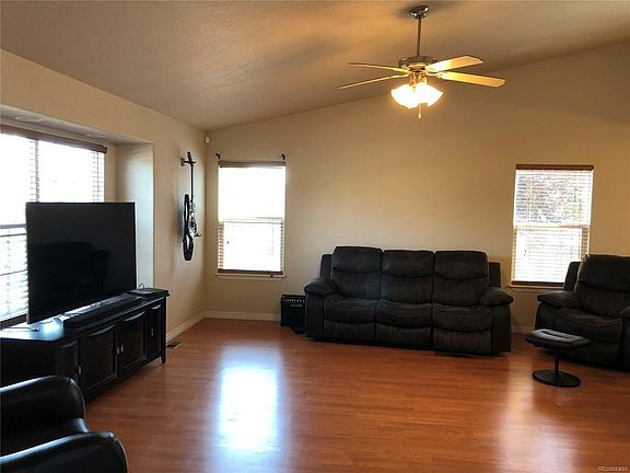 3rd image of 217 Glen Roy Dr