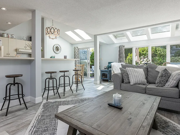 146 W Grand Ave #79 — Photo 4