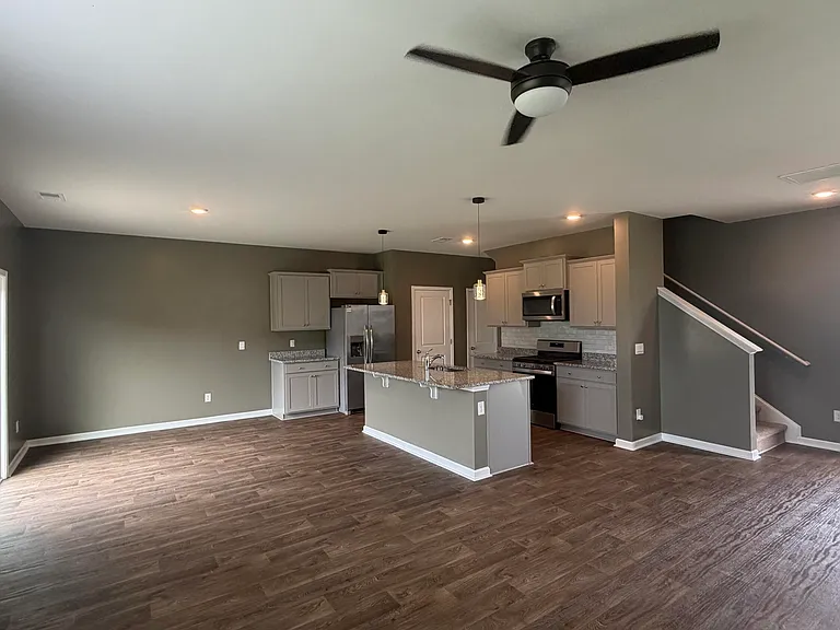 742 Ladywood Dr — Photo 11