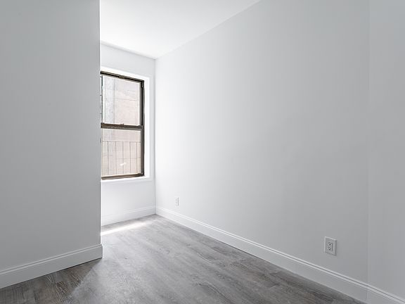 3rd image of 171 Mott St #14