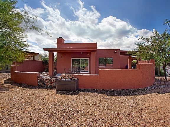 North Facing Courtyard