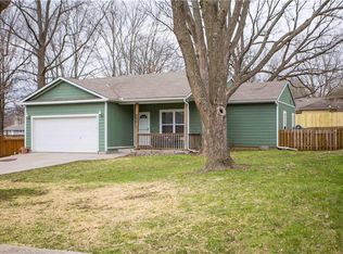 605 S Doyle St, Louisburg, KS 66053