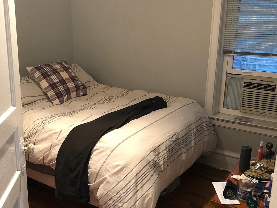 2nd image of 624 W Belden Ave APT 2