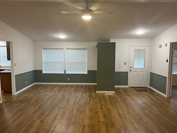 ENTRY AND DINING AREA IN GREAT ROOM