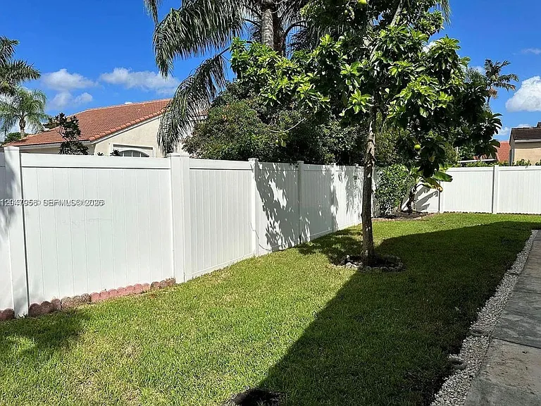 18171 NW 18th St — Photo 10
