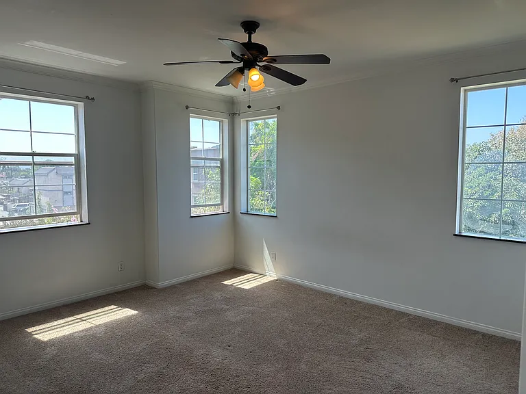 13639 Foster Ave #1 — Photo 9