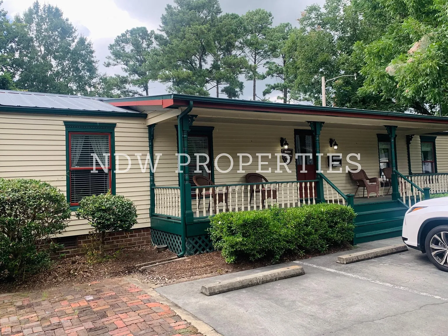 2 bed, 1164 sqft, $1,275 — Photo 2