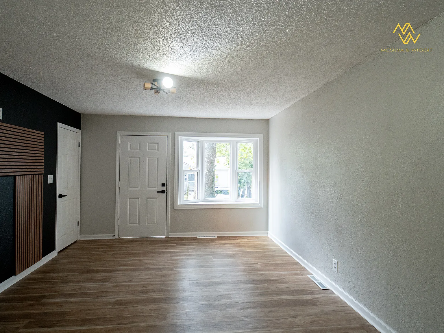 3 bed, 896 sqft, $1,650 — Photo 3