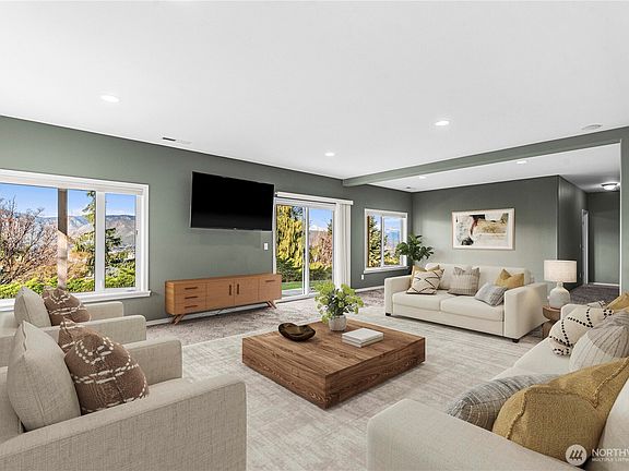 5th image of 946 Briarwood Drive