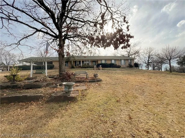 418 Skyline Dr, Van Buren, AR 72956