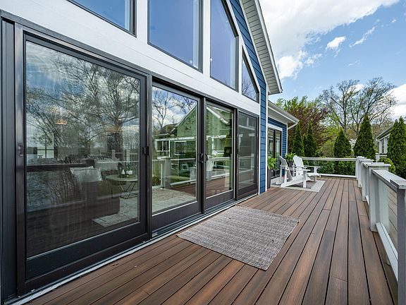 4th image of 11087 Lake Shore Dr
