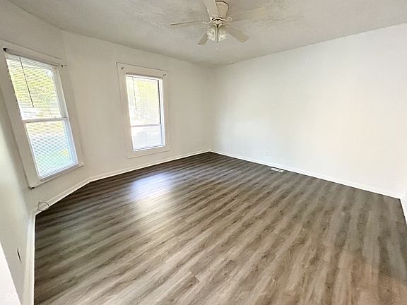 5th image of 307 N Arlington Ave