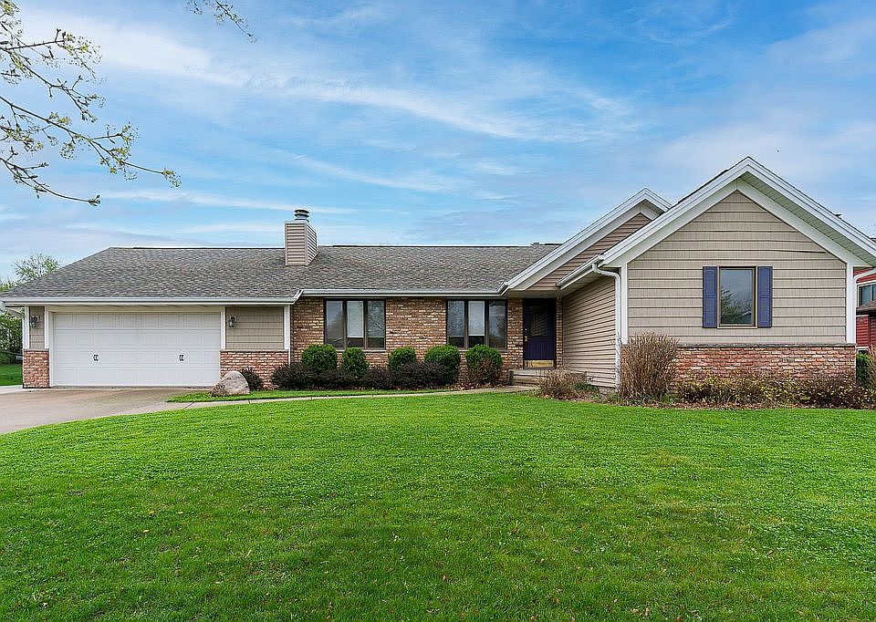 1st image of 6009 Purple Dr NE