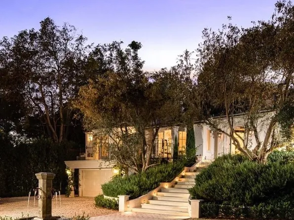 9161 Hazen Dr, Beverly Hills, CA 90210