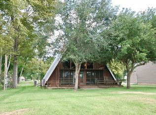 241 Selkirk Rd, Bay City, TX 77414