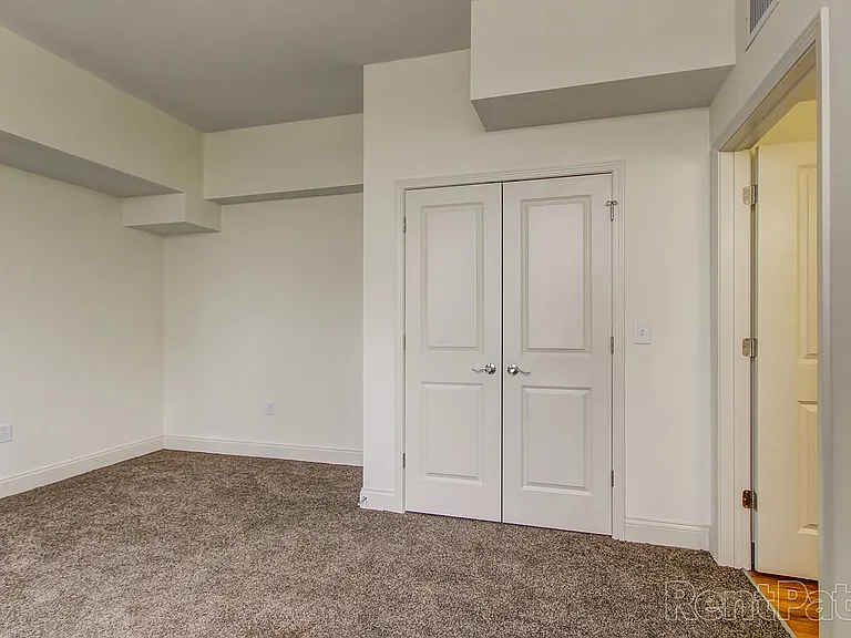 Floor plan 2 bedroom