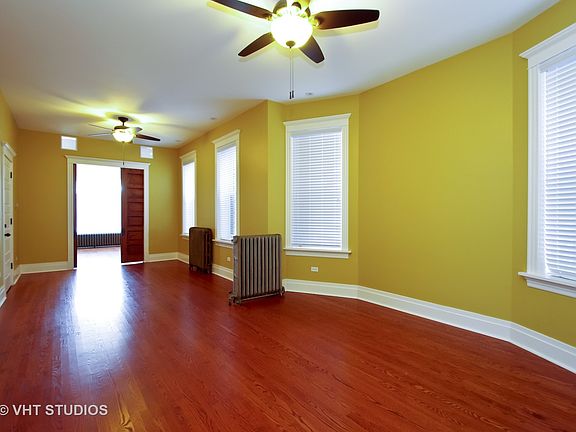 3rd image of 4240 N Ashland Ave #2