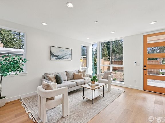 4th image of 20205 5th Avenue NW