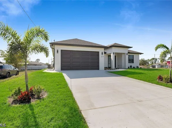 3915 13th St SW, Lehigh Acres, FL 33976