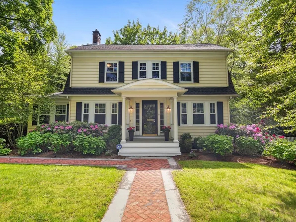 19 Whittier Rd, Wellesley, MA 02481