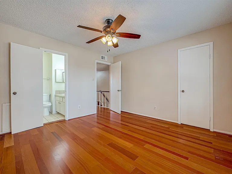 6410 Del Monte Dr #5 — Photo 24