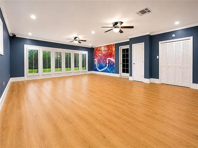 6355 Fleur De Lis Dr — Photo 25