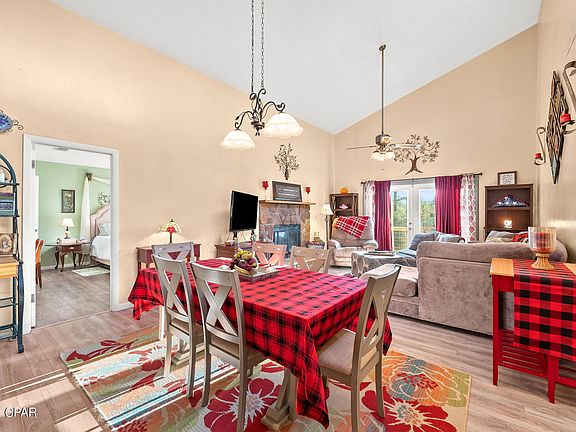 5th image of 974 Highlands Cir