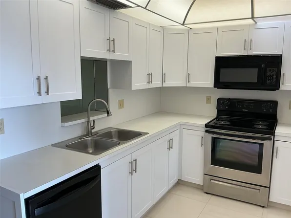 2303 Lucaya Lane #F3, Coconut Creek, FL 33066