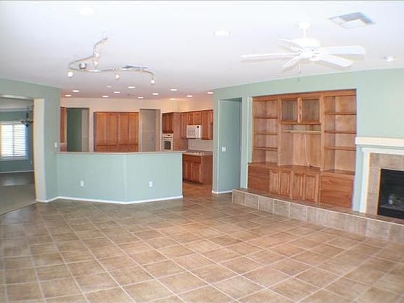 4th image of 2160 Peyten Park St