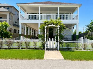 1813 Avenue A, San Leon, TX 77539