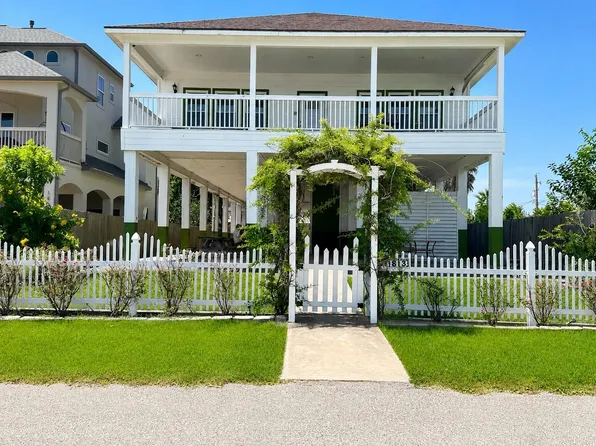 1813 Avenue A, San Leon, TX 77539
