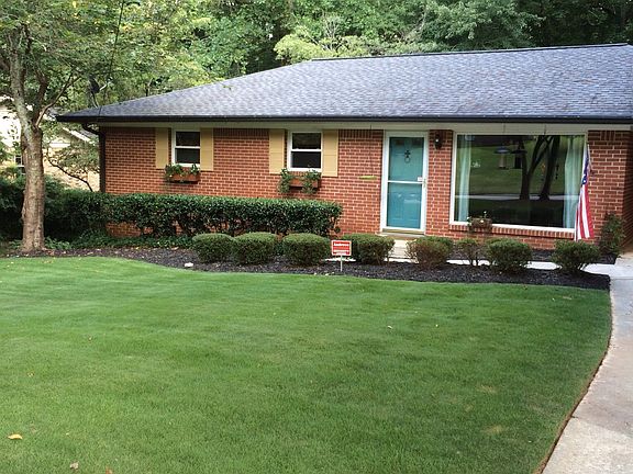 3rd image of 4481 Leonora Dr
