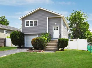 63 S 26th St, Wyandanch, NY 11798