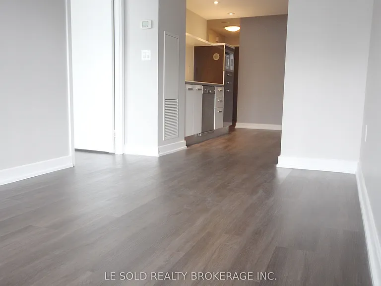 38 Dan Leckie Way #1205 — Photo 14