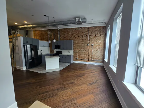 232 E Michigan Ave #2, Kalamazoo, MI 49007