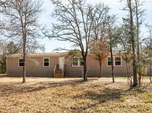 12899 Young Ln, Carmine, TX 78932