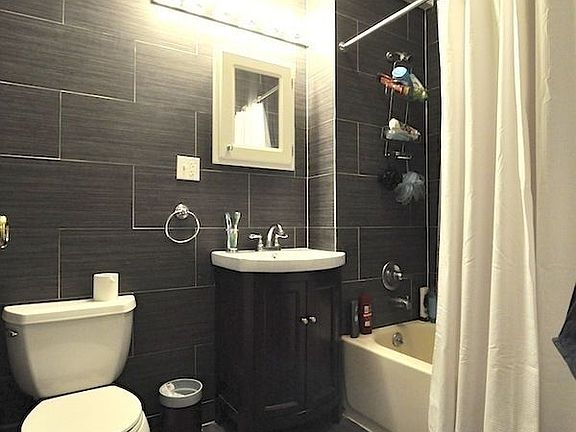 3rd image of 165 W 26th St APT 3E