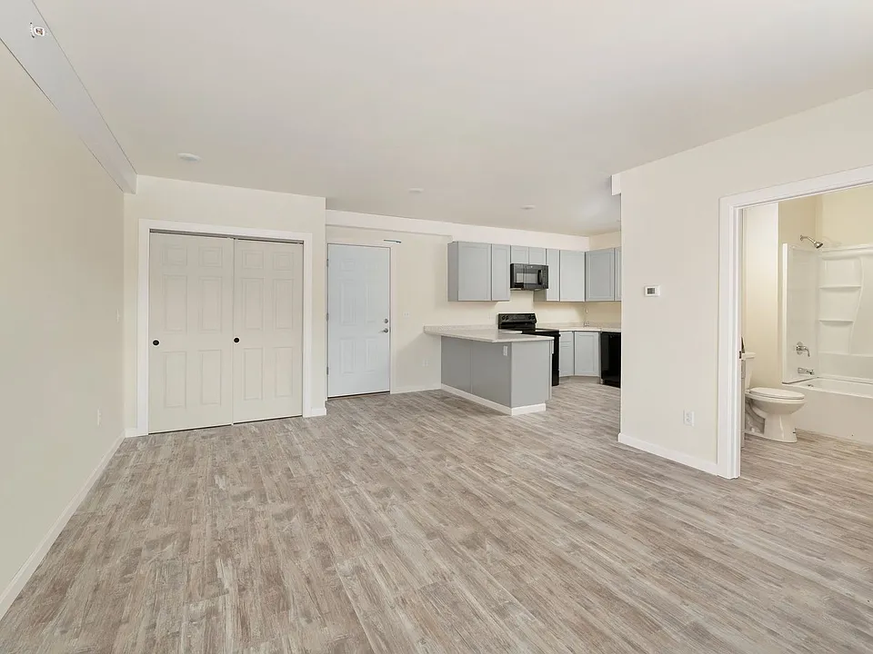 Pine Street Apartments