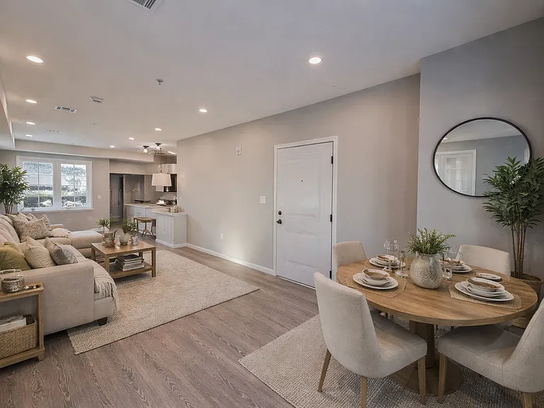 30 Auburn St #2 — Photo 5
