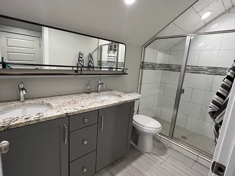 598 W Regent Garden Ln — Photo 19