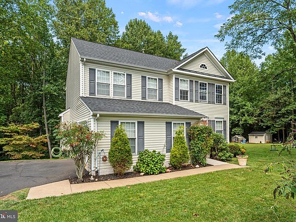 2nd image of 17279 Autumn Brook Ln