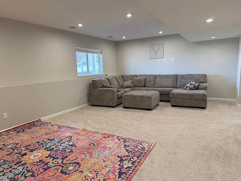 1866 Spring Creek Dr — Photo 7