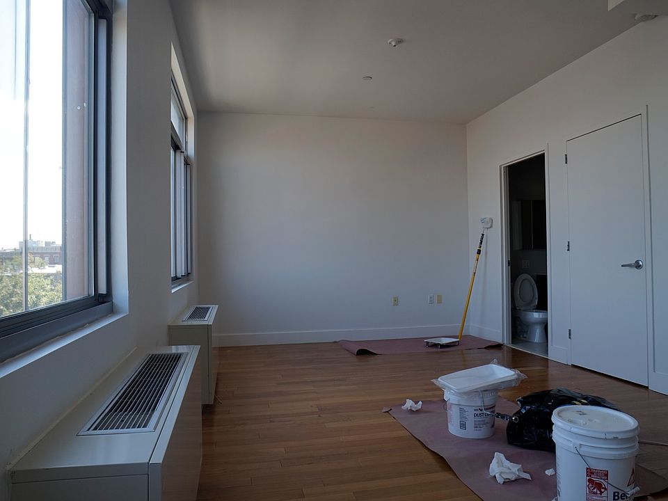 1st image of 836 Bergen St #30