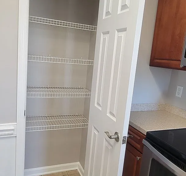 194 Romie Dr — Photo 18