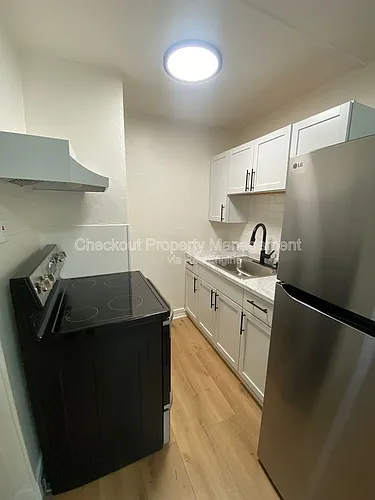 120 Bellerive Blvd Photo 1
