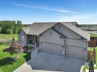 7503 N 163rd St, Bennington, NE 68007