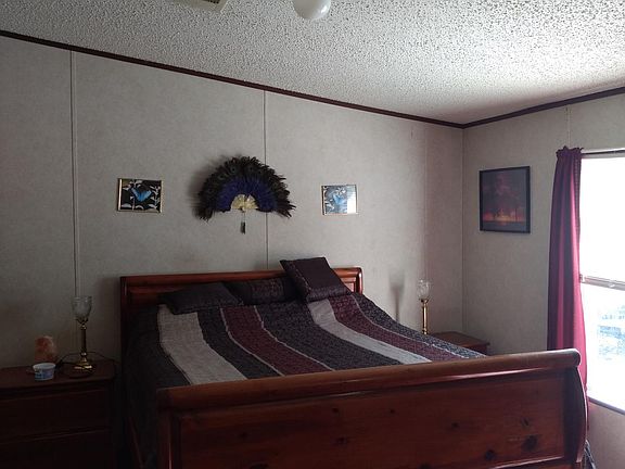5th image of 9789 N Parkwood Ave