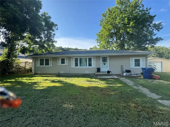 1802 Pearson St, Waynesville, MO 65583