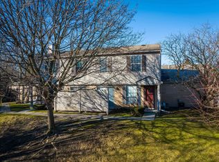 3153 Hidden Ridge Dr, Waterford, MI 48328